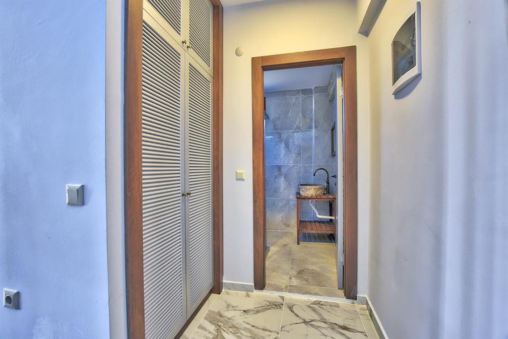 Vintage Villa *